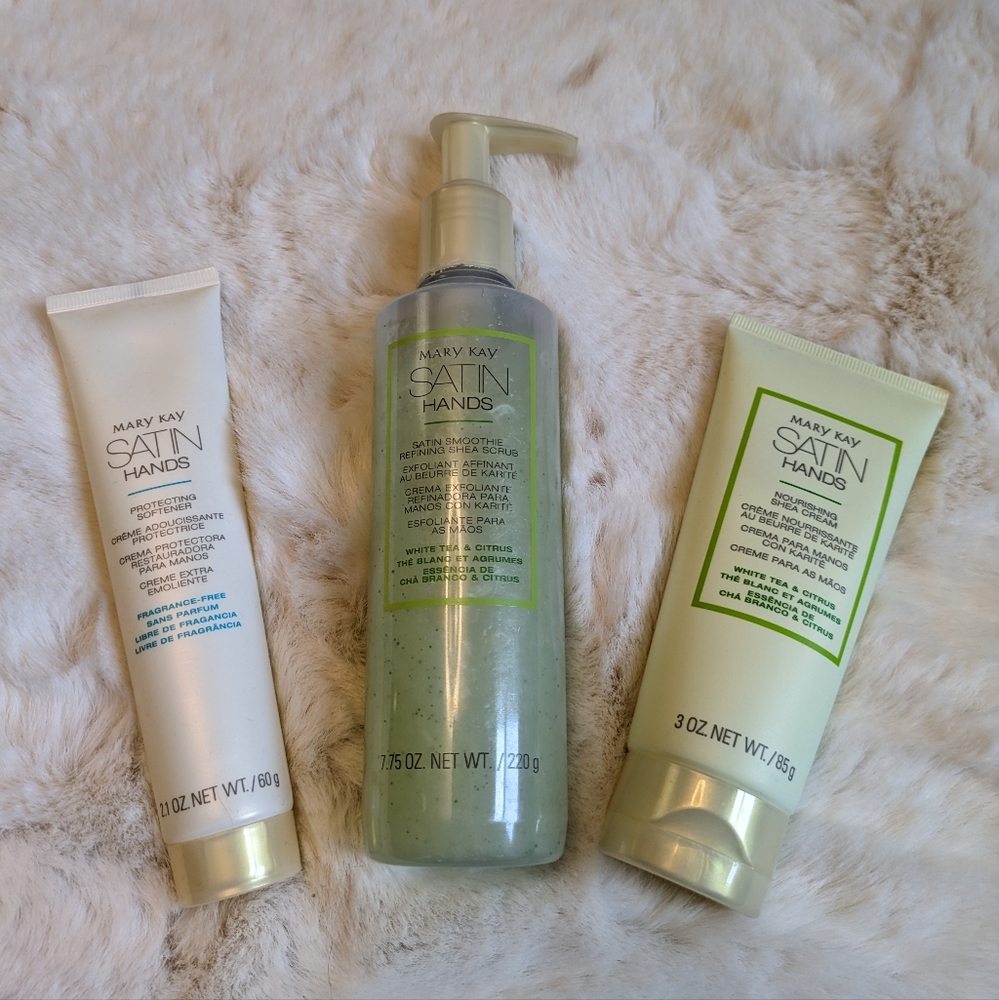 Mary Kay Satin Hands Set
